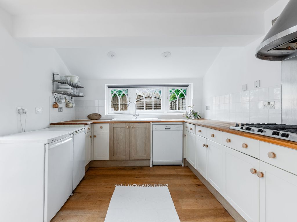 Property photo 3 of 25 A7