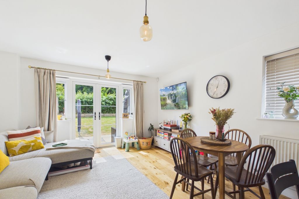 Property photo 2 of 11 Picture No. 05