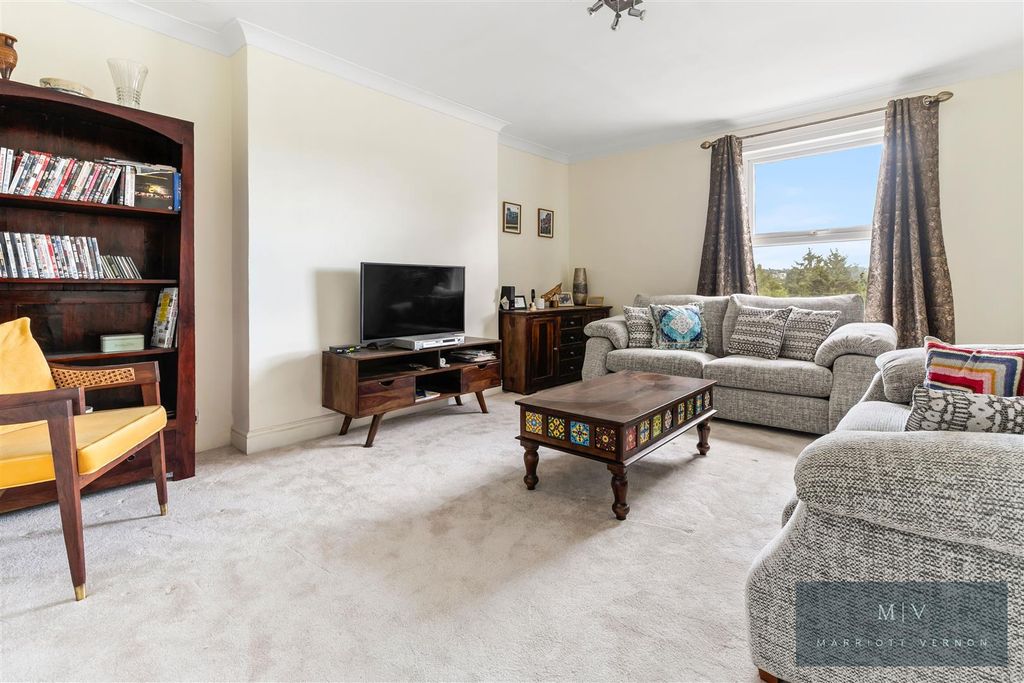 Property photo 2 of 12 Warham Road 36C MV-3.Jpg