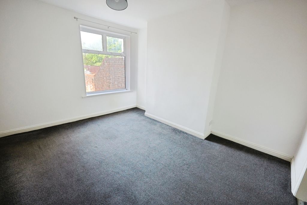 Property photo 3 of 9 Pbox-Img.Jpg