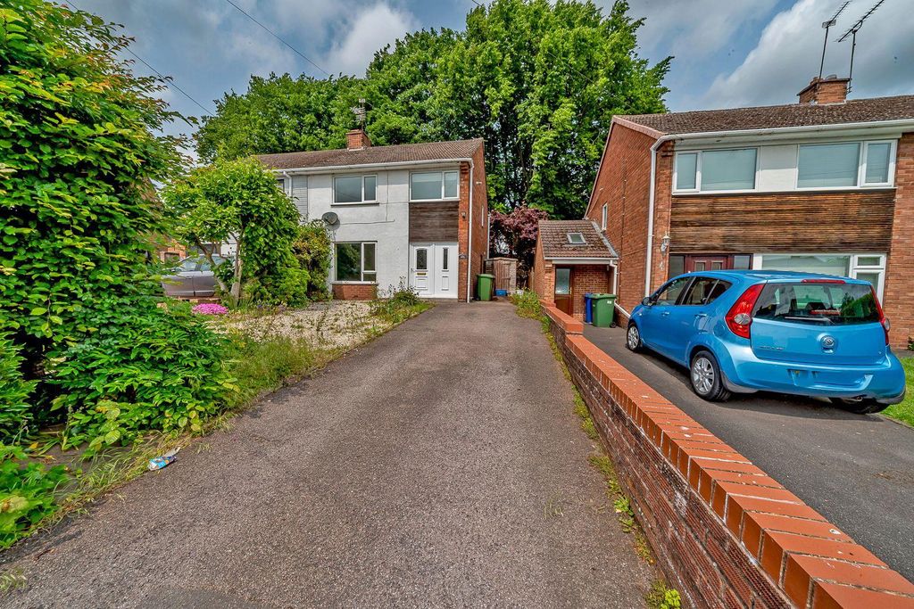 Property photo 1 of 18