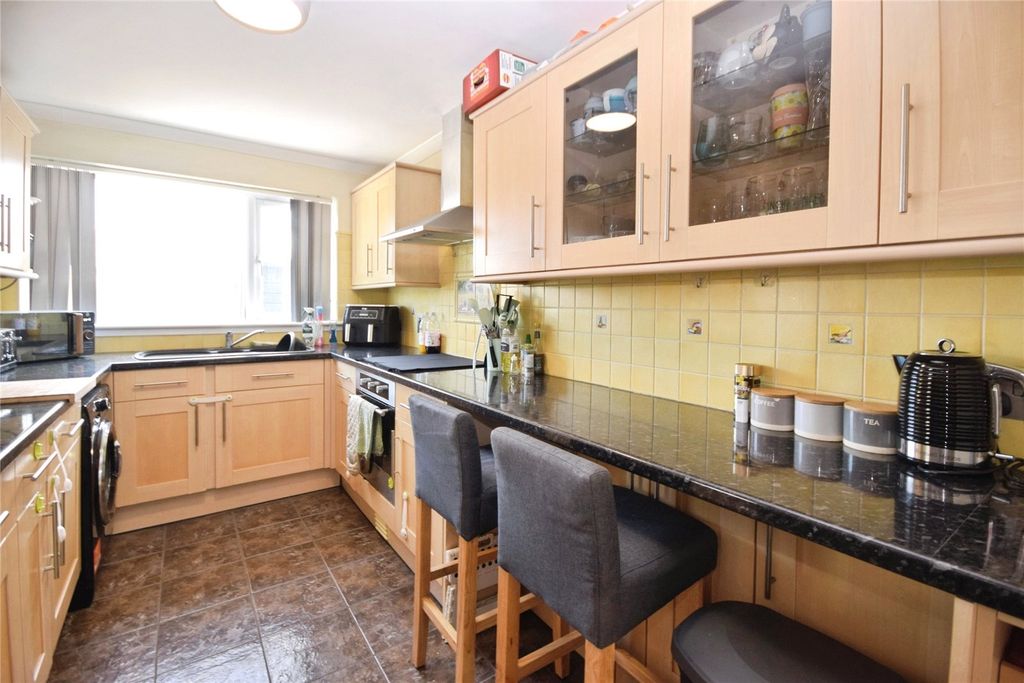 Property photo 2 of 17 Picture No. 03