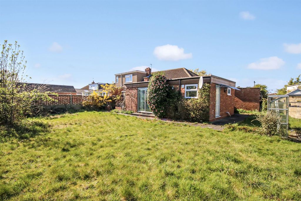 Property photo 2 of 22 2-Img_9922.Jpg