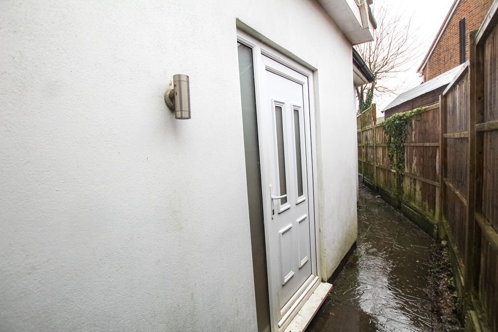 Property photo 2 of 9 Entrance