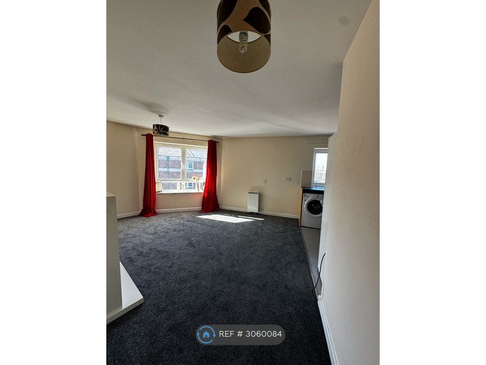 Property photo 2 of 7 Lounge