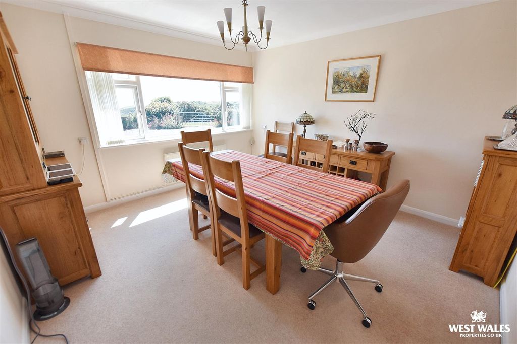 Property photo 3 of 26 16 (7).Jpg