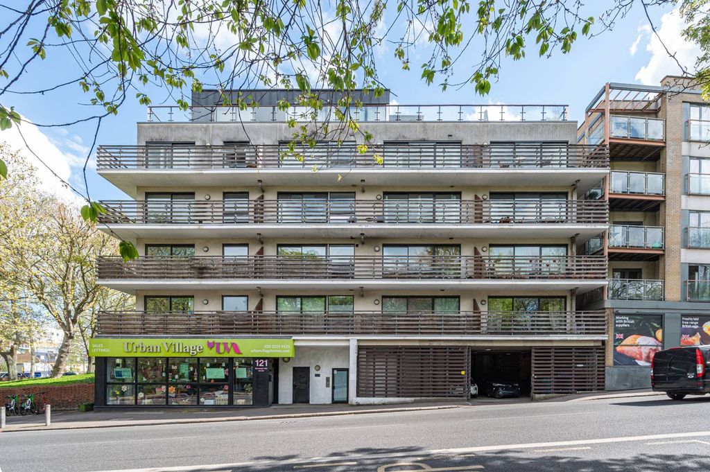 Property photo 3 of 16