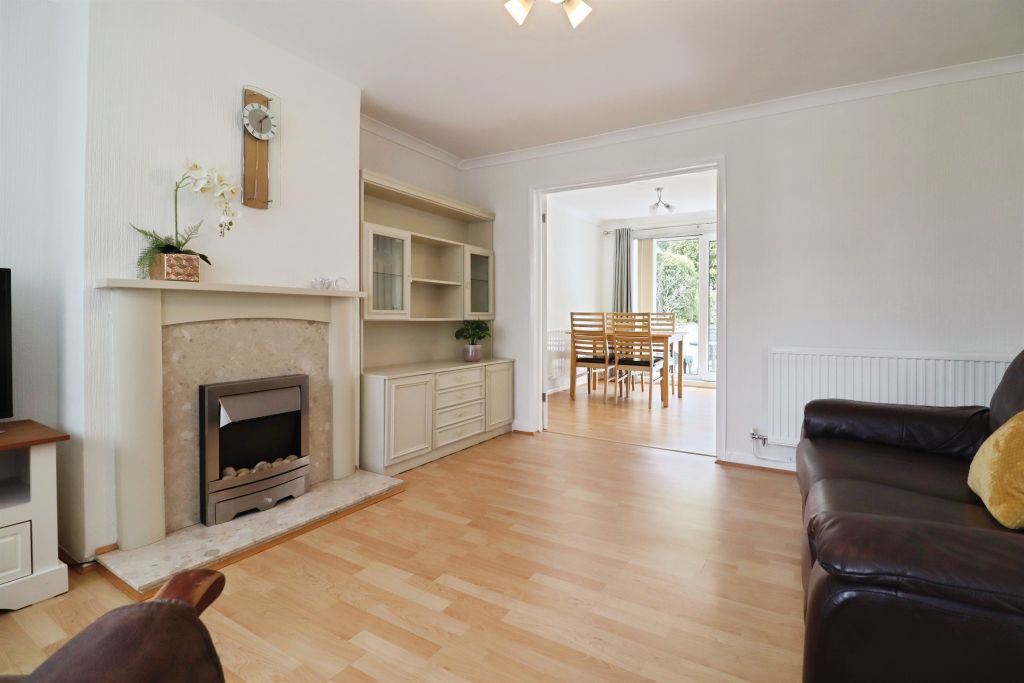 Property photo 2 of 23