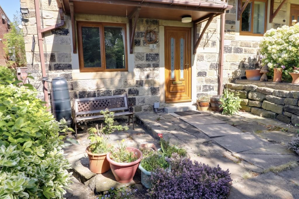 Property photo 3 of 17 Front Patio Area