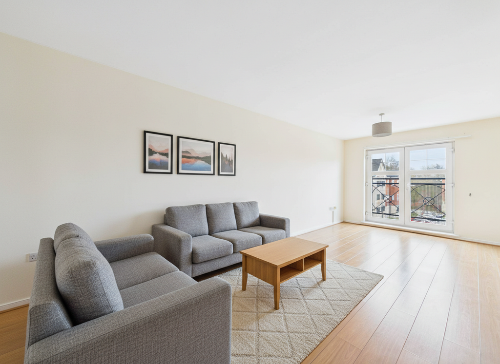 Property photo 3 of 10 Cam05283G0-Pr0149-Still001-001 (1)