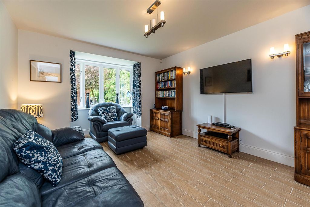 Additional image 9 of 5 bed detached house for saleNicker Hill, Keyworth NG12