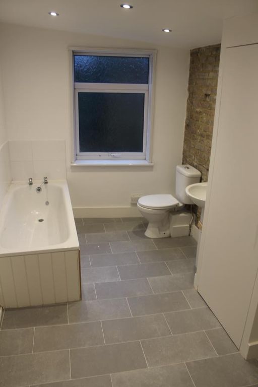 Property photo 3 of 4