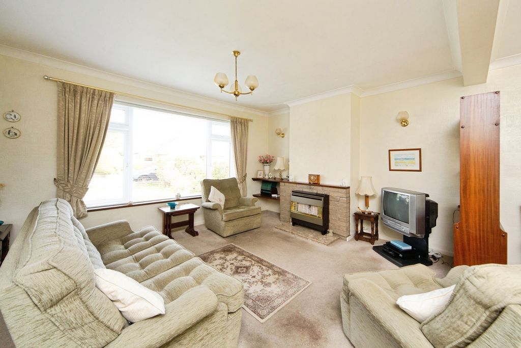 Property photo 2 of 19 Pbox-Img.Jpg