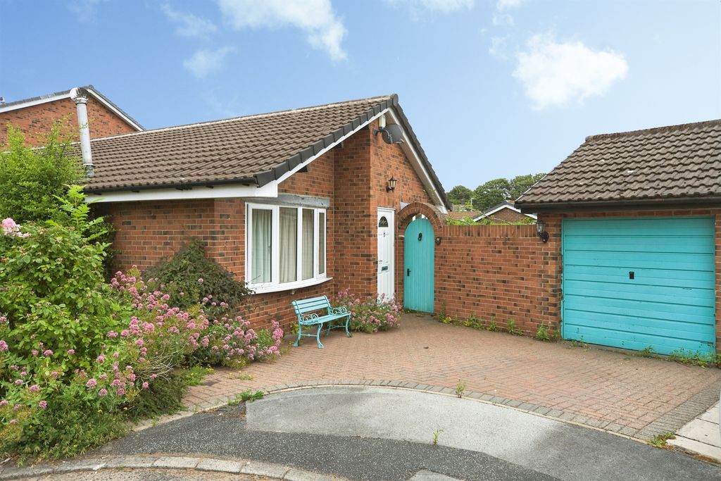 Property photo 1 of 16