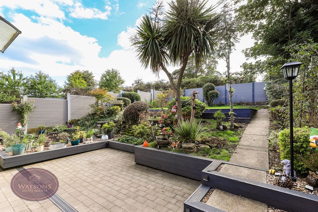 Property photo 2 of 30