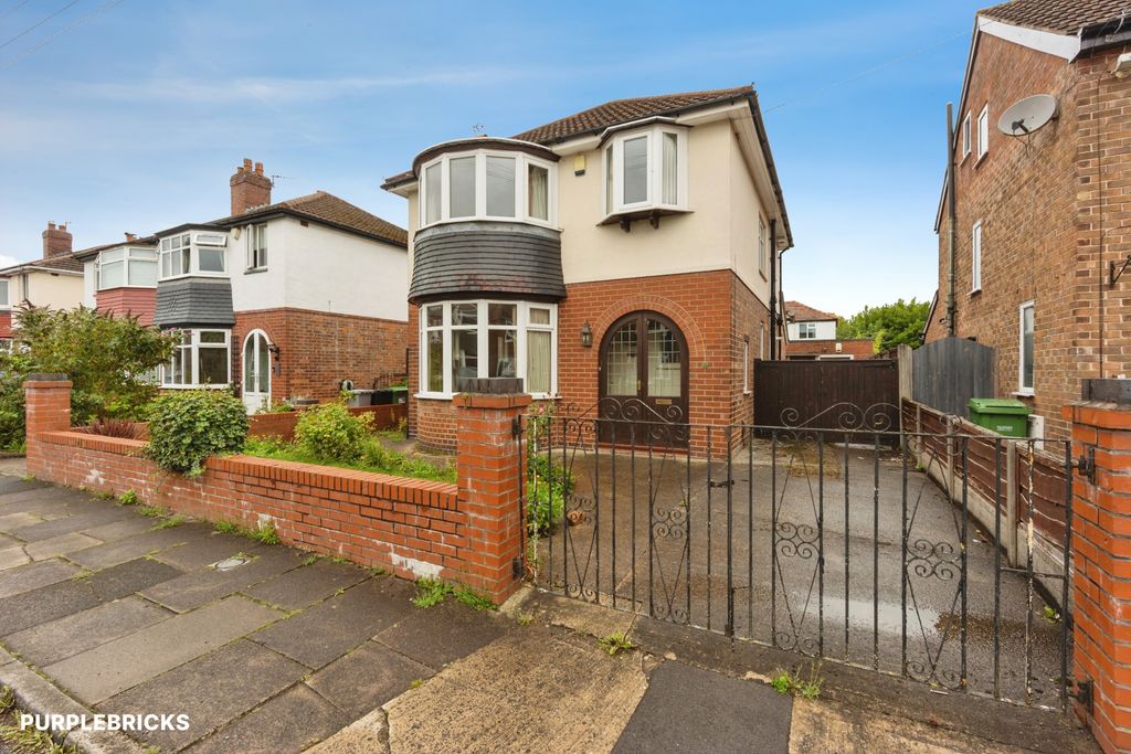 Property photo 2 of 37