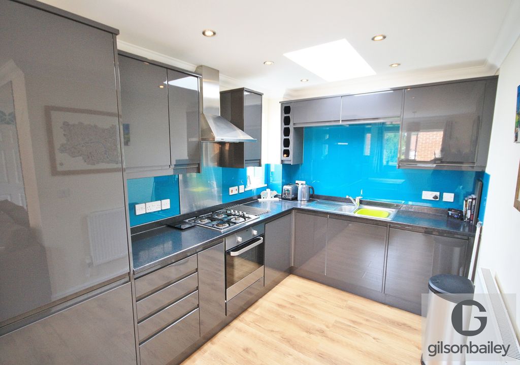 Property photo 3 of 11 Img_4451