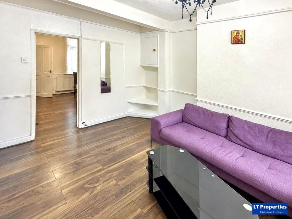 Property photo 3 of 17