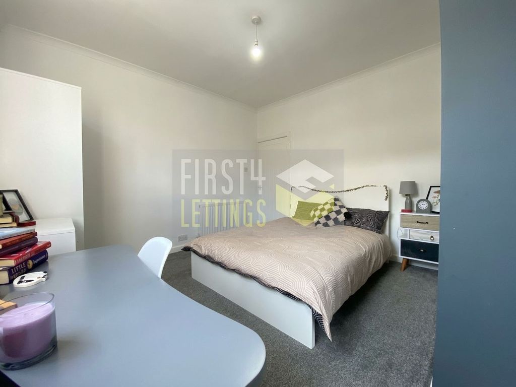 Property photo 1 of 12 Photo 2