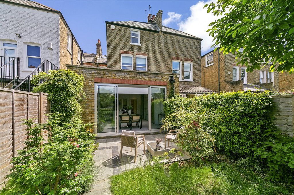 Property photo 2 of 29 Picture No. 36