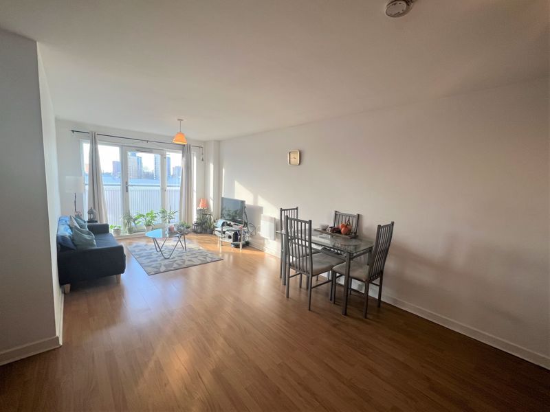 Property photo 3 of 7 Photo 5