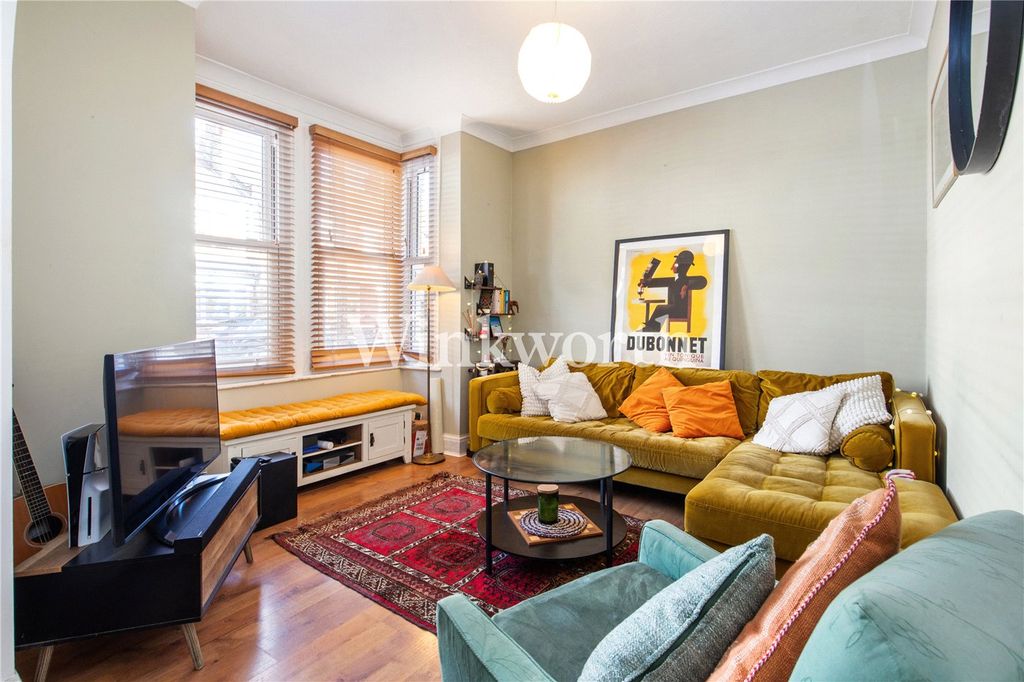 Property photo 3 of 12 Picture No. 07