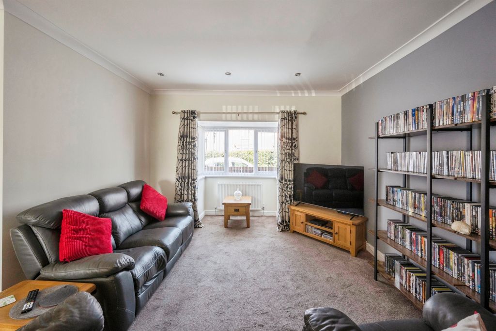 Property photo 3 of 17