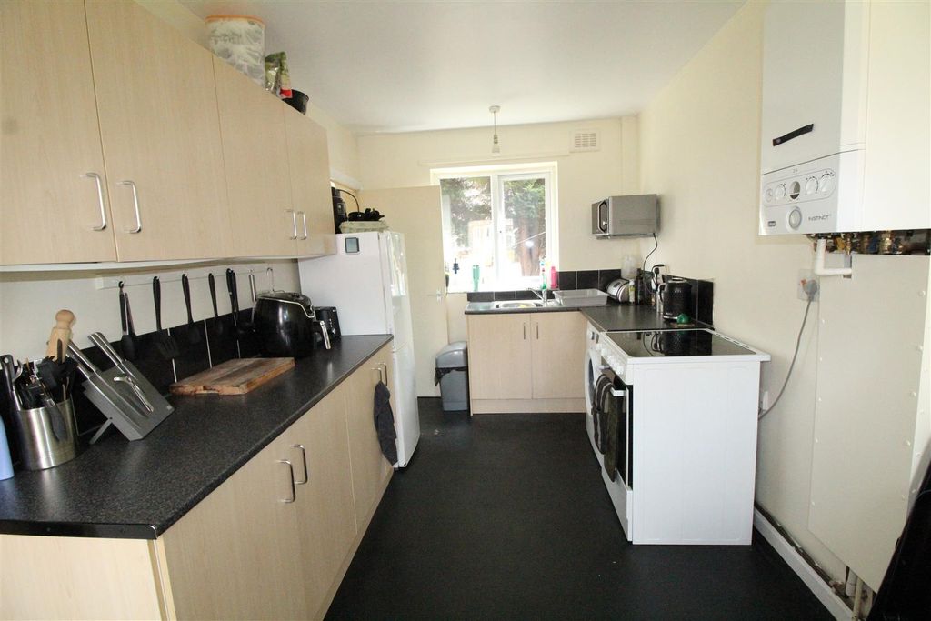 Property photo 3 of 10 Img_0621.Jpg