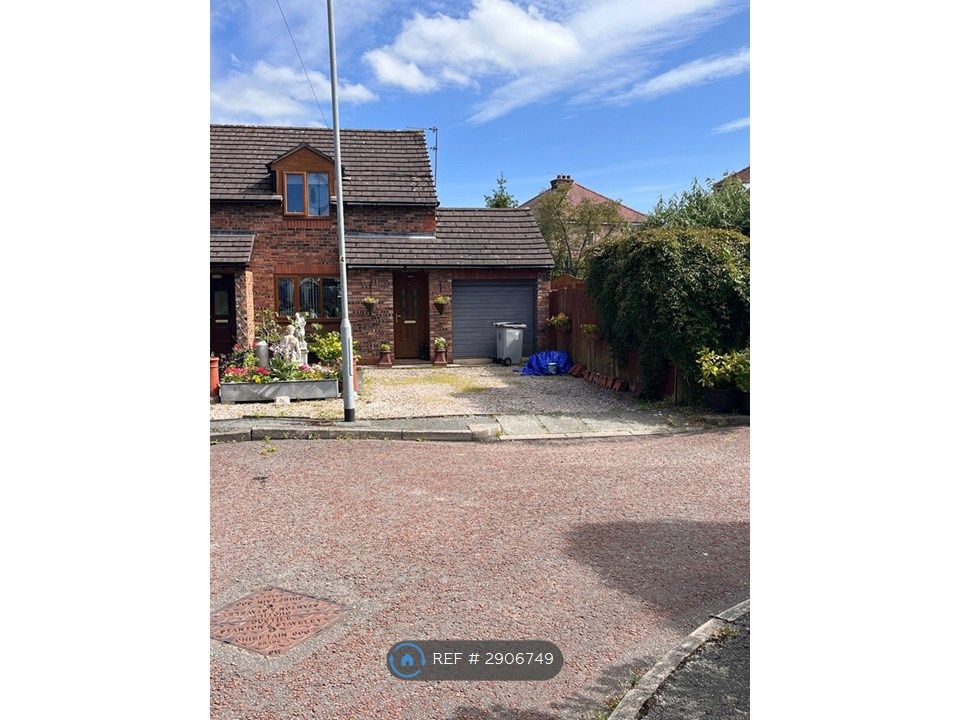 Property photo 2 of 17