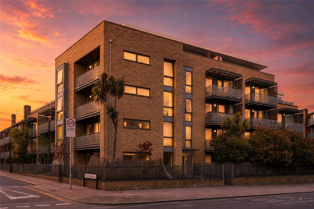 Property photo 1 of 19 Picture No. 22