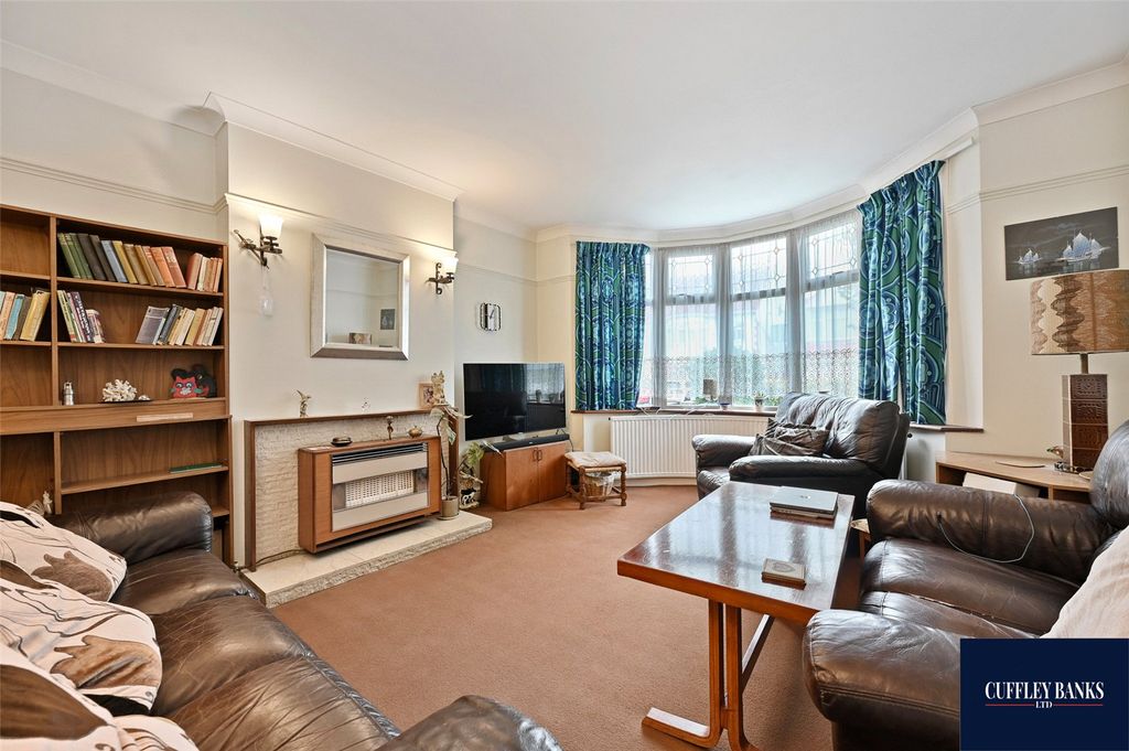 Property photo 2 of 12 Picture No. 02