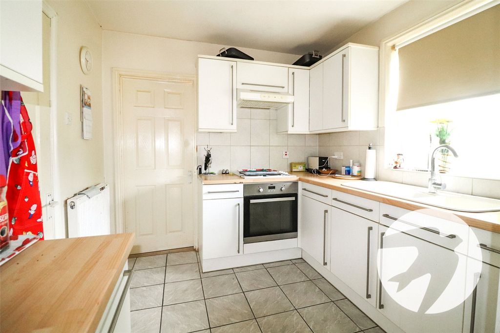 Property photo 3 of 10 Picture No. 04