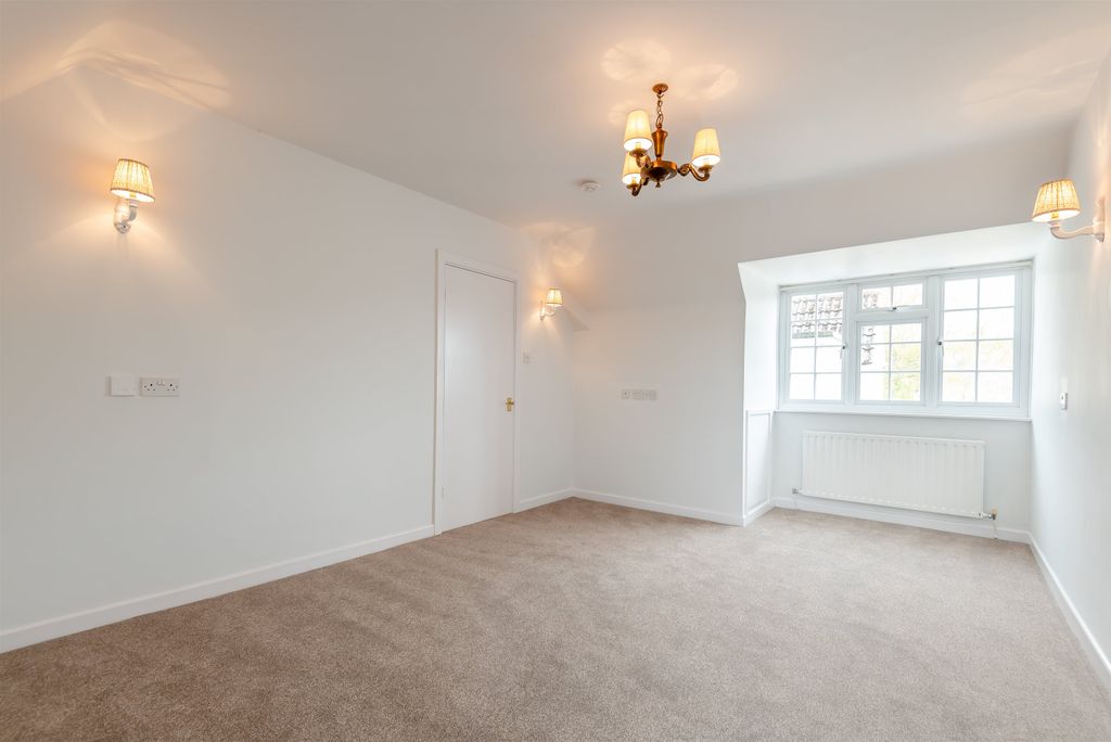 Additional image 5 of 1 bed flat for saleThe Parade, Monmouth, Monmouthshire NP25