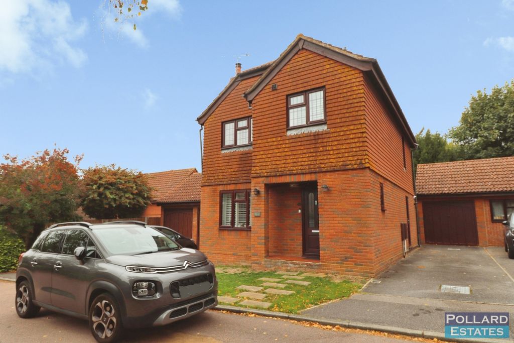 Property photo 1 of 19 Pbox-Img.Jpg
