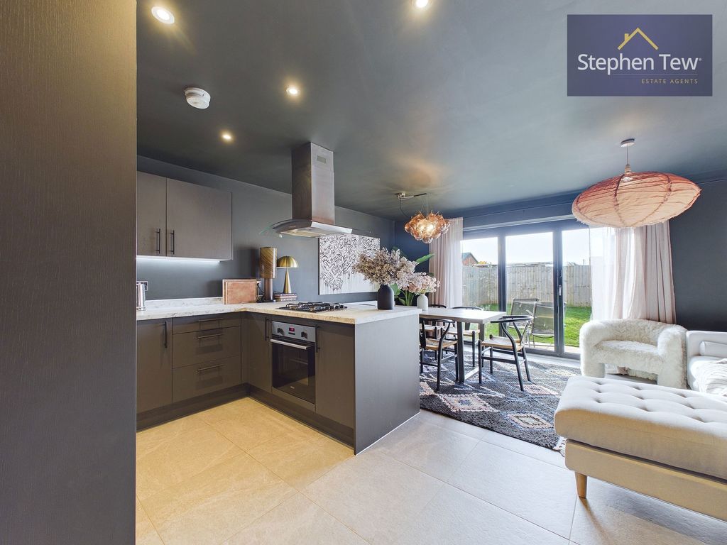 Property photo 2 of 24