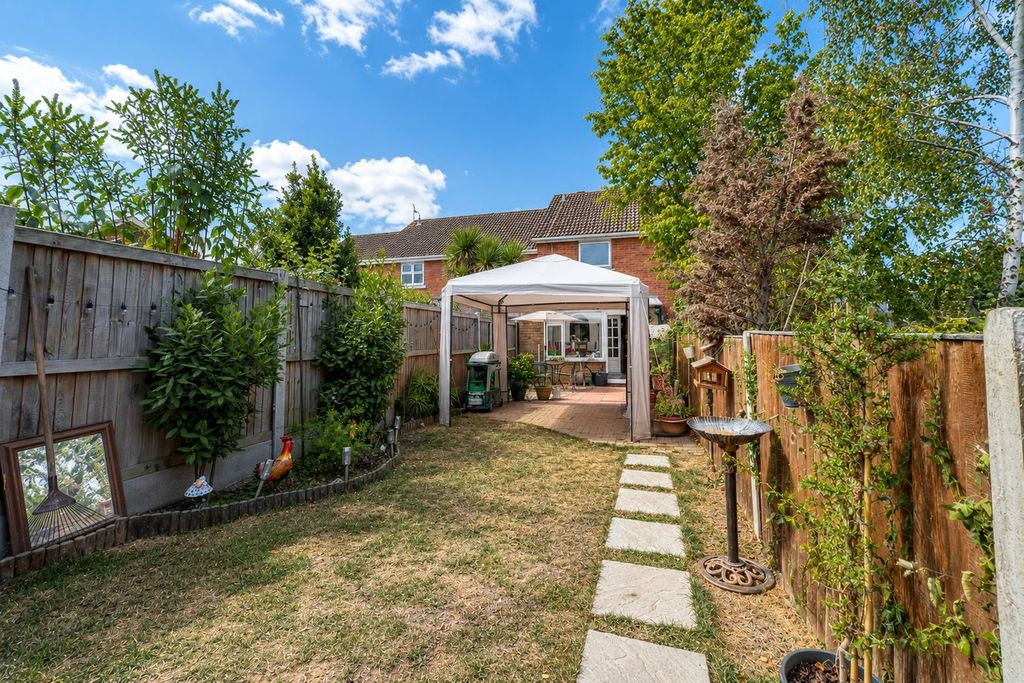 Property photo 2 of 16