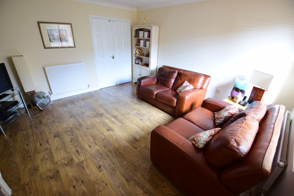 Property photo 3 of 14 2896183