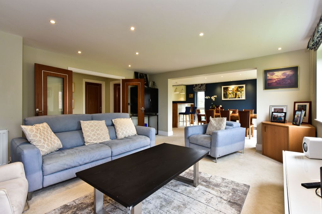 Property photo 3 of 34 5449078