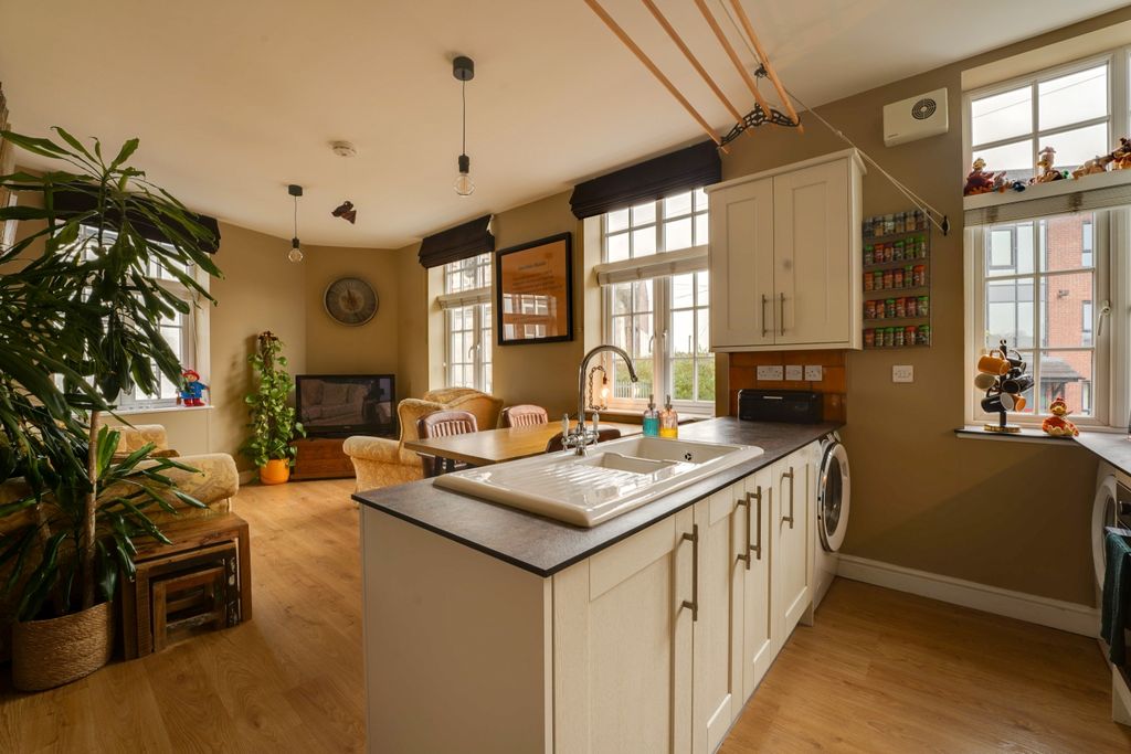 Property photo 1 of 9 Dsc05249-Dsc05253