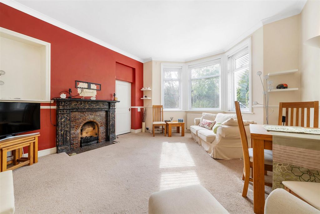 Property photo 3 of 11 Croydon Road-8.Jpg