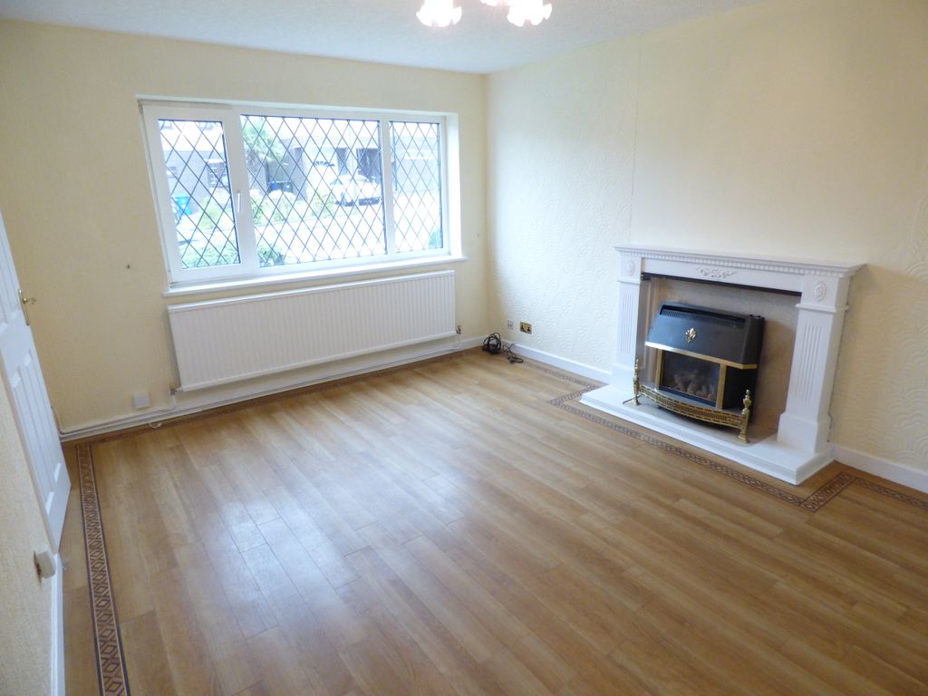 Property photo 2 of 14 Lounge