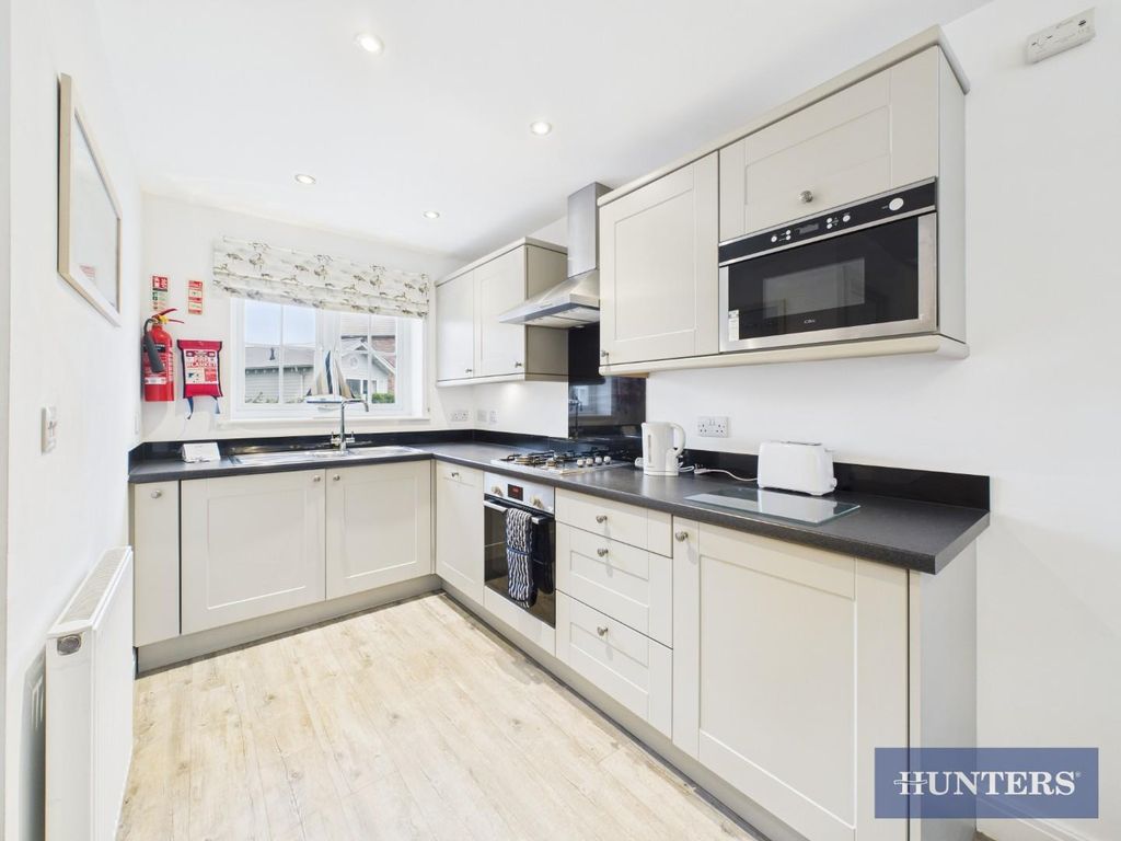 Property photo 2 of 13 Kitchen