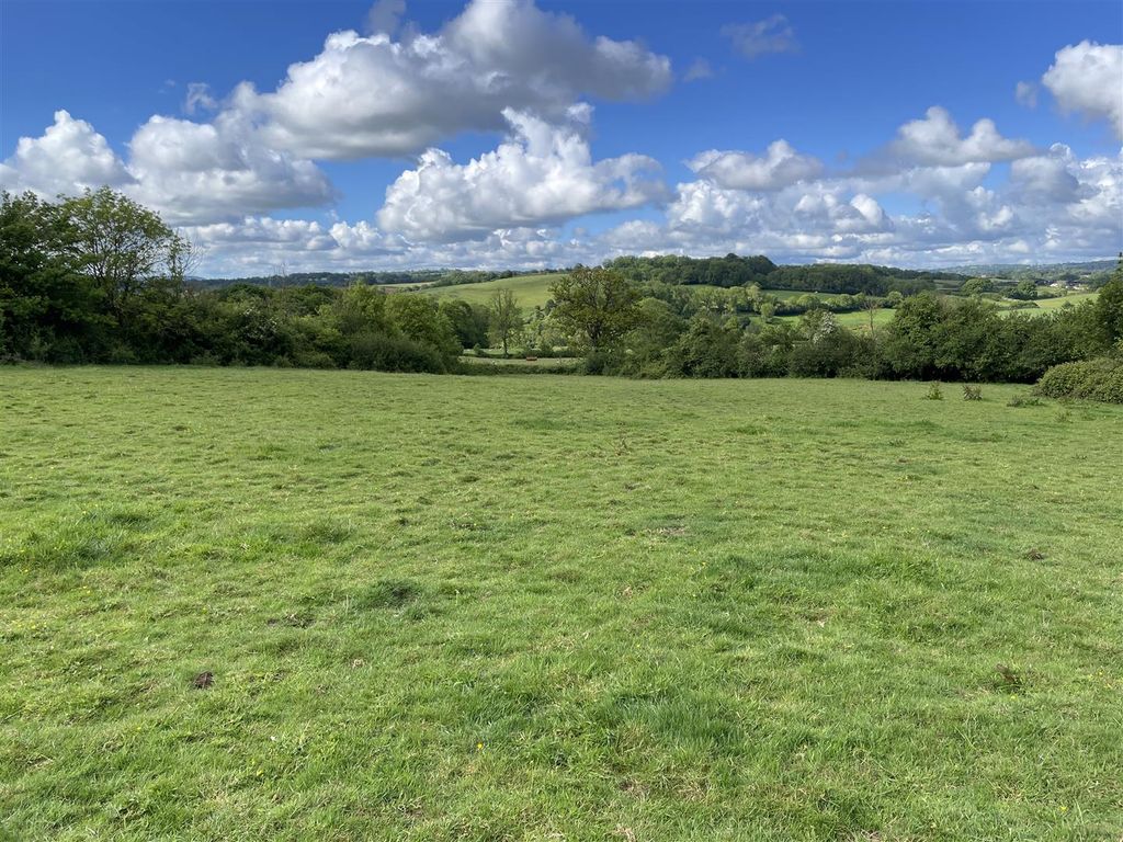Property photo 3 of 14 Img_0324.Jpg