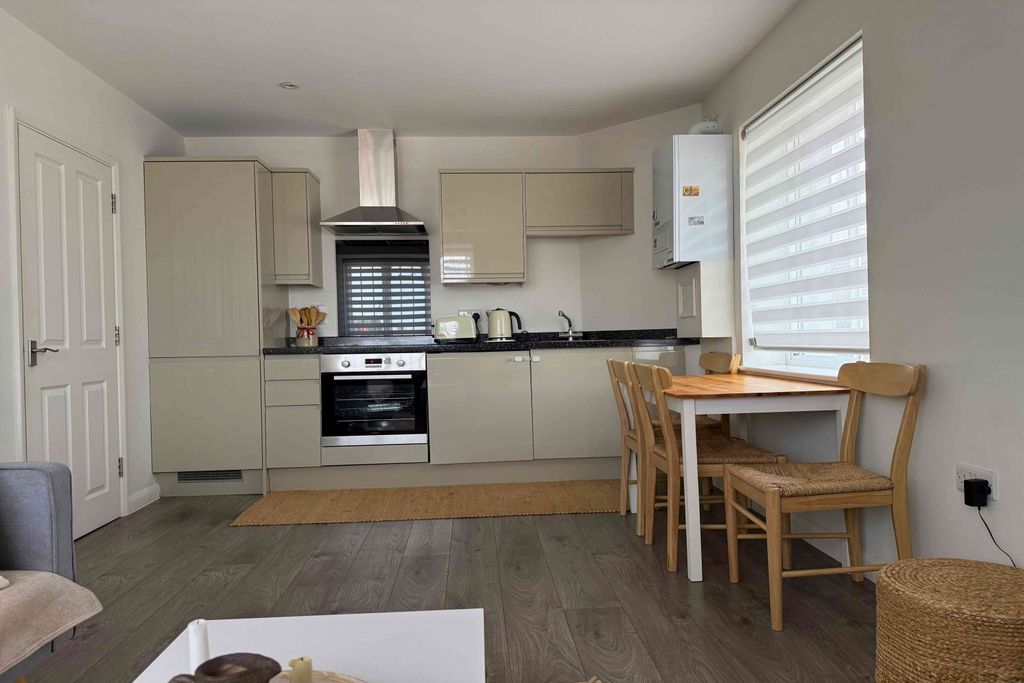 Property photo 2 of 4 Kitchen