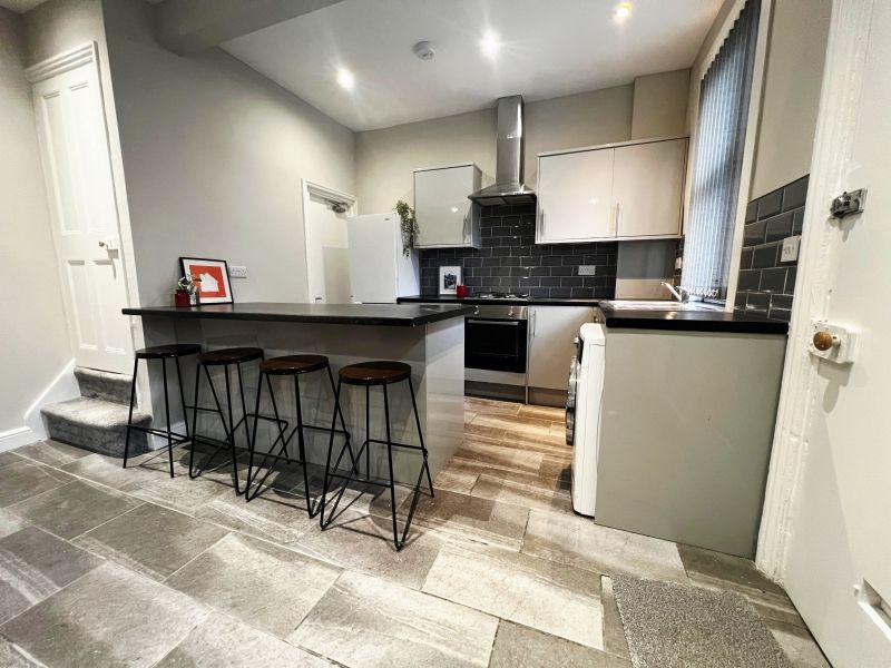 Property photo 3 of 14 Kitchen