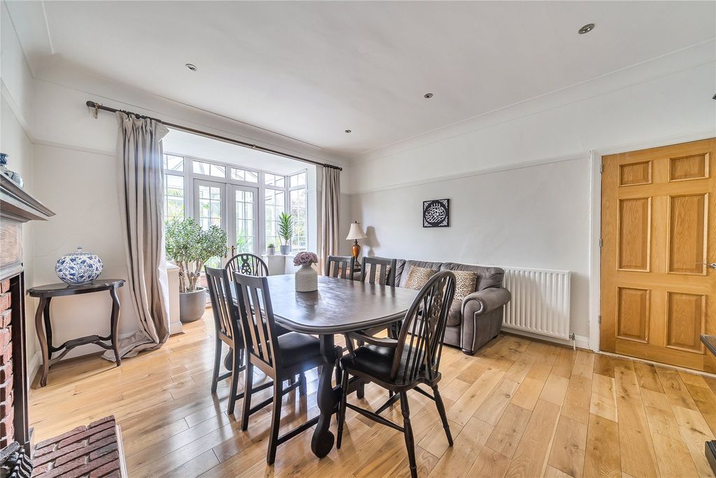 Property photo 3 of 19 Picture No. 08