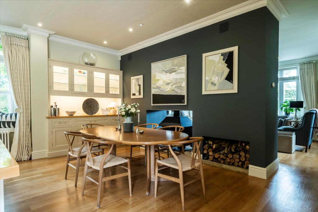 Property photo 3 of 35 Image