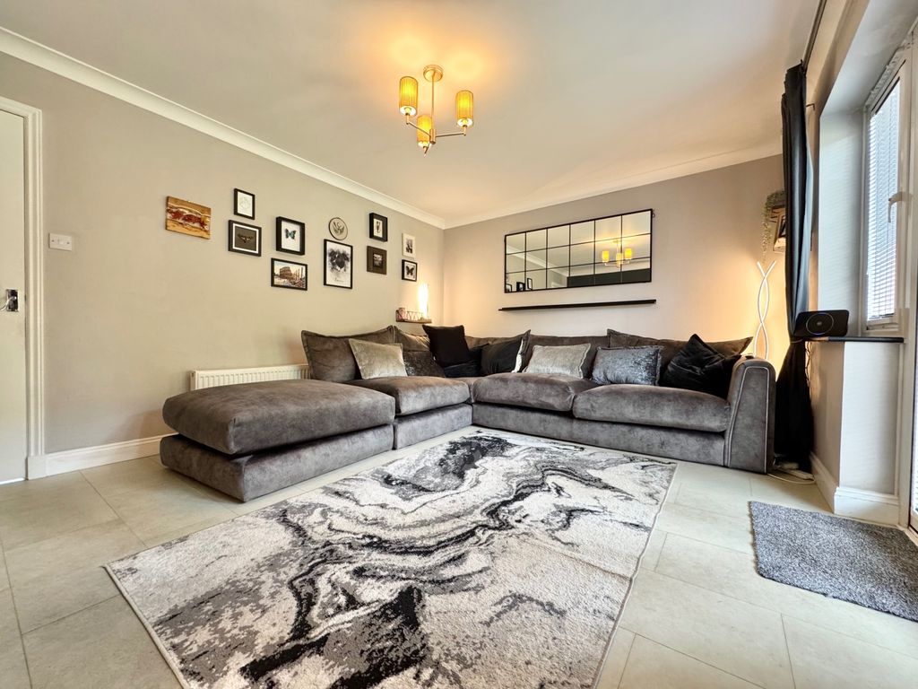 Property photo 3 of 39 Img_1655
