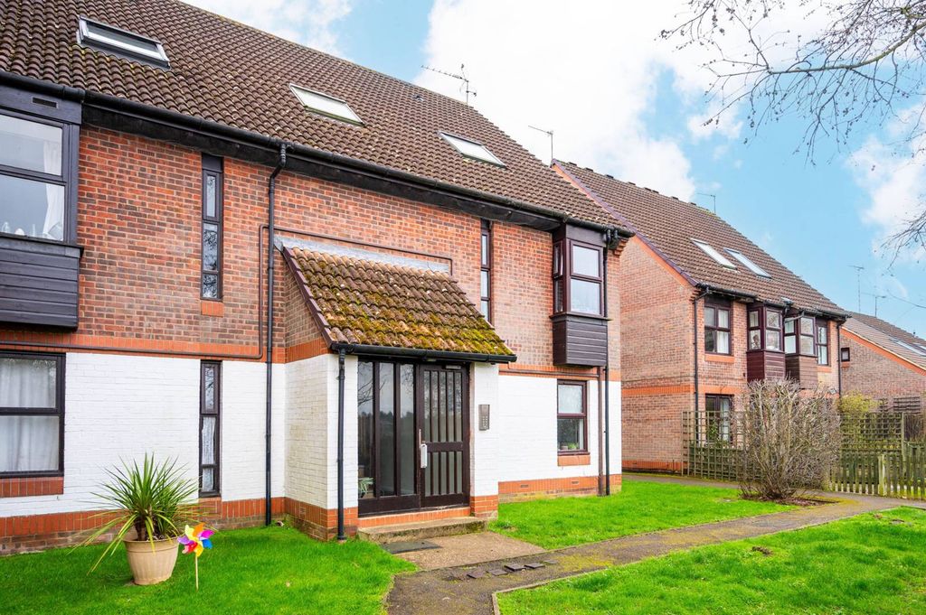 Property photo 2 of 10