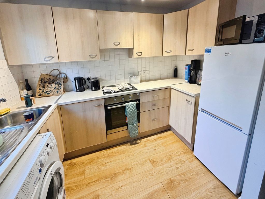 Property photo 3 of 5